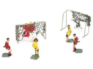 Lot 48 - DIVERS (7)