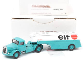Lot 217 - MINITRUCKS (FRANCE) (1)