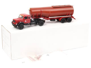 Lot 229 - MINITRUCKS (FRANCE) (1)