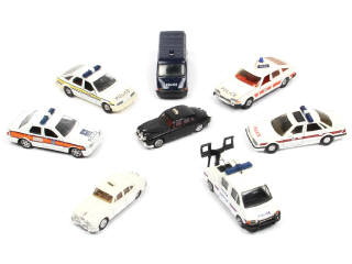 Lot 409 - CORGI TOYS (GB) (8)