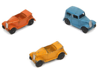 Lot 466 - DINKY TOYS (GB) (3)
