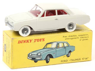 Lot 442 - DINKY TOYS (FRANCE) (1)