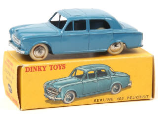 Lot 381 - DINKY TOYS (FRANCE) (1)