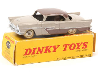 Lot 383 - DINKY TOYS (FRANCE) (1)