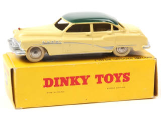Lot 397 - DINKY TOYS (FRANCE) (1)