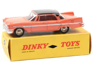 Lot 462 - DINKY TOYS (FRANCE) (1)