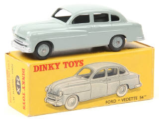 Lot 398 - DINKY TOYS (FRANCE) (1)