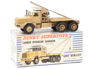 Lot 514 - DINKY TOYS (FRANCE) (1)