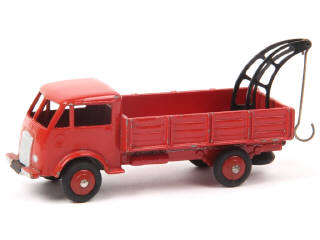 Lot 477 - DINKY TOYS (FRANCE) (1)