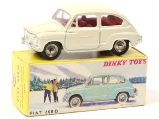 Lot 448 - DINKY TOYS (FRANCE) (1)