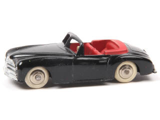 Lot 373 - DINKY TOYS (FRANCE) (1)