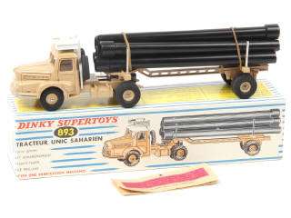 Lot 516 - DINKY TOYS (FRANCE) (1)