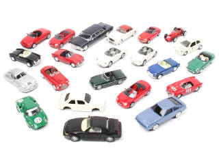 Lot 218 - DIVERS (22)