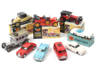 Lot 421 - CORGI TOYS (GB) (9)