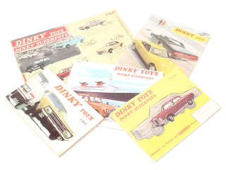 Lot 475 - DINKY TOYS (FRANCE) (5)