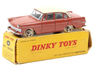 Lot 502 - DINKY TOYS (FRANCE) (1)