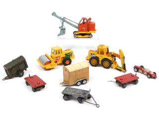 Lot 239 - DIVERS (10)