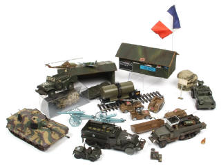 Lot 234 - DIVERS (1)