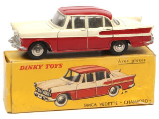 Lot 390 - DINKY TOYS (FRANCE) (1)