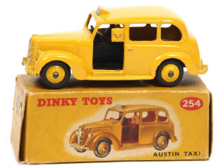 Lot 318 - DINKY TOYS (GB) (1)