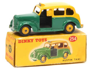 Lot 320 - DINKY TOYS (GB) (1)