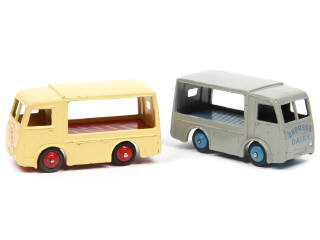 Lot 336 - DINKY TOYS (GB) (2)