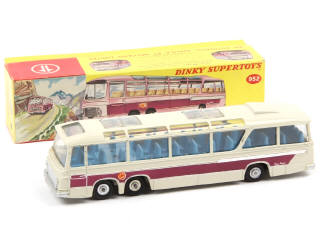 Lot 111 - DINKY TOYS (GB) (1)