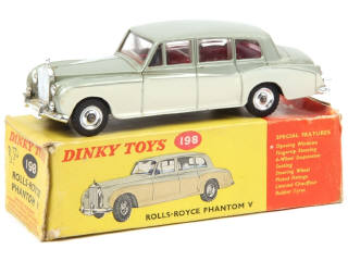 Lot 73 - DINKY TOYS (GB) (1)