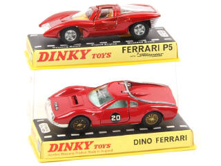 Lot 147 - DINKY TOYS (GB) (2)