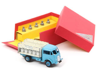 Lot 255 - DINKY TOYS (FRANCE) (1)