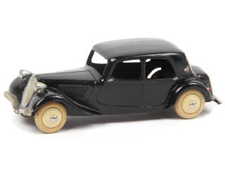 Lot 163 - DINKY TOYS (FRANCE) (1)