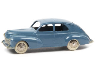 Lot 165 - DINKY TOYS (FRANCE) (1)