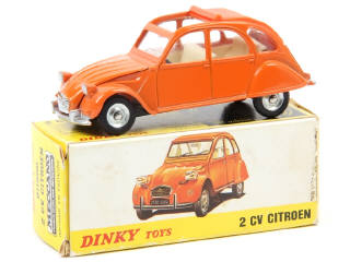 Lot 220 - DINKY TOYS (FRANCE) (1)