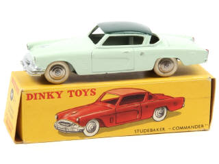 Lot 201 - DINKY TOYS (FRANCE) (1)