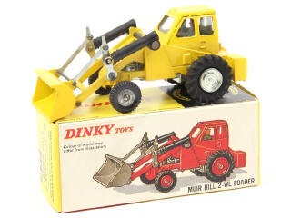 Lot 118 - DINKY TOYS (GB) (1)