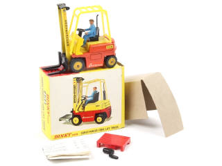 Lot 120 - DINKY TOYS (GB) (1)