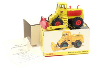 Lot 129 - DINKY TOYS (GB) (1)
