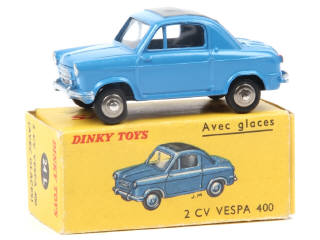 Lot 194 - DINKY TOYS (FRANCE) (1)