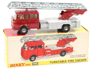 Lot 484 - DINKY TOYS (GB) (1)