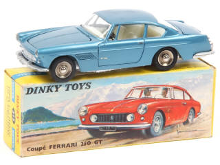 Lot 599 - DINKY TOYS (FRANCE) (1)