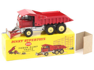 Lot 485 - DINKY TOYS (GB) (1)