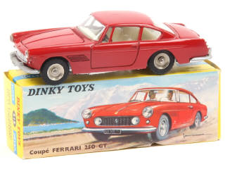Lot 602 - DINKY TOYS (FRANCE) (1)