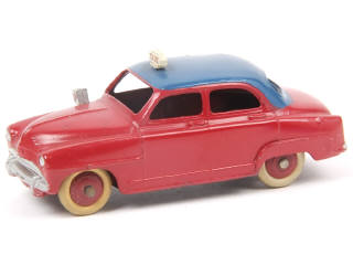 Lot 521 - DINKY TOYS (FRANCE) (1)