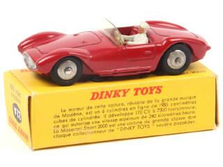 Lot 529 - DINKY TOYS (FRANCE) (1)