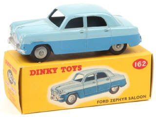 Lot 401 - DINKY TOYS (GB) (1)
