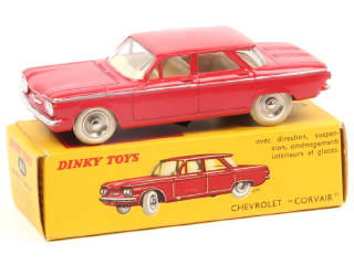 Lot 584 - DINKY TOYS (FRANCE) (1)
