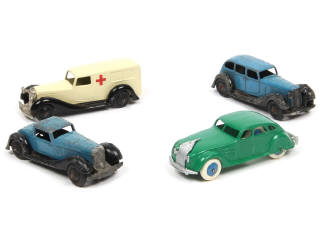 Lot 241 - DINKY TOYS (GB) (4)