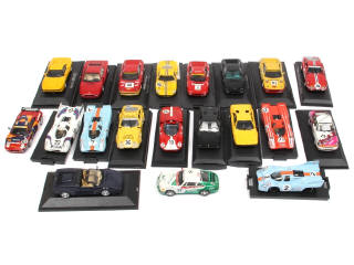 Lot 170 - DIVERS (20)