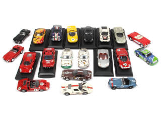 Lot 171 - DIVERS (20)