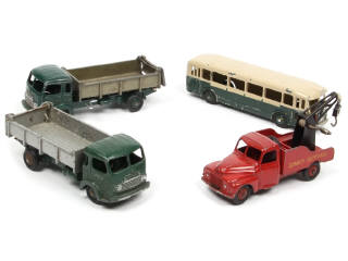 Lot 299 - DINKY TOYS (FRANCE) (4)